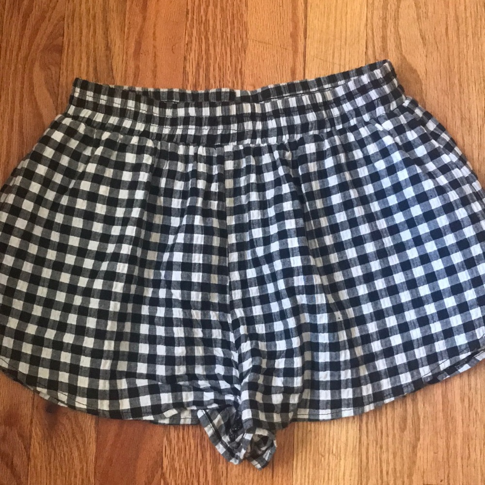 Emma & Sam checkered shorts NWOT